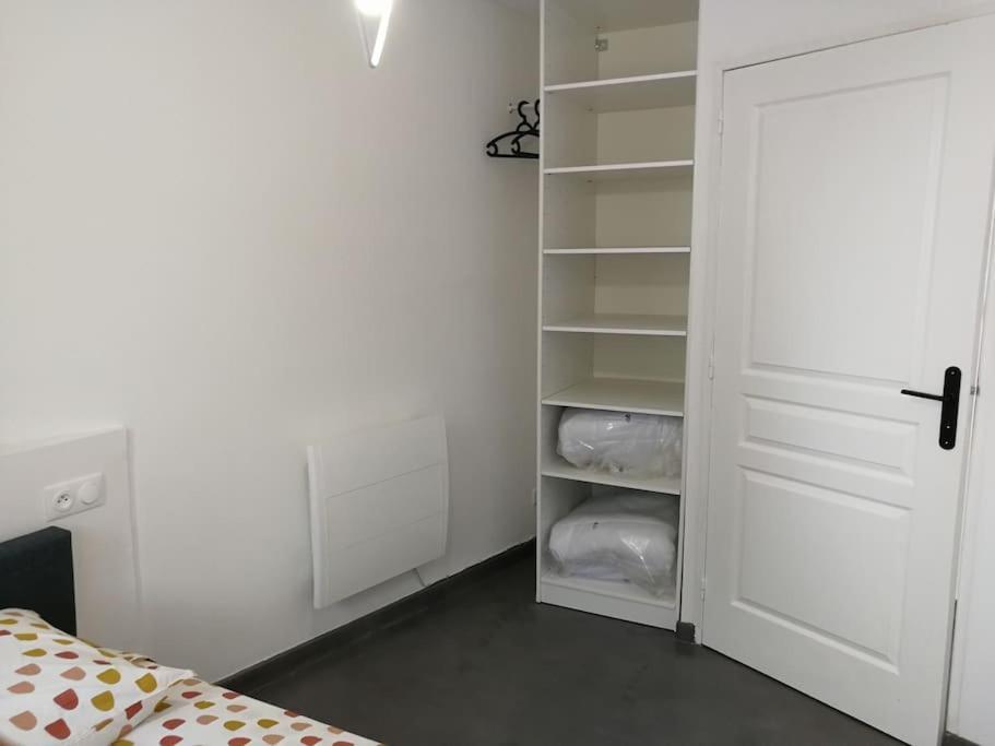 Villa Au Calme Avec Exterieur Et Parking Gratuit Aux Portes D'Aix Et Marseille Emplacement Ideal Esterno foto